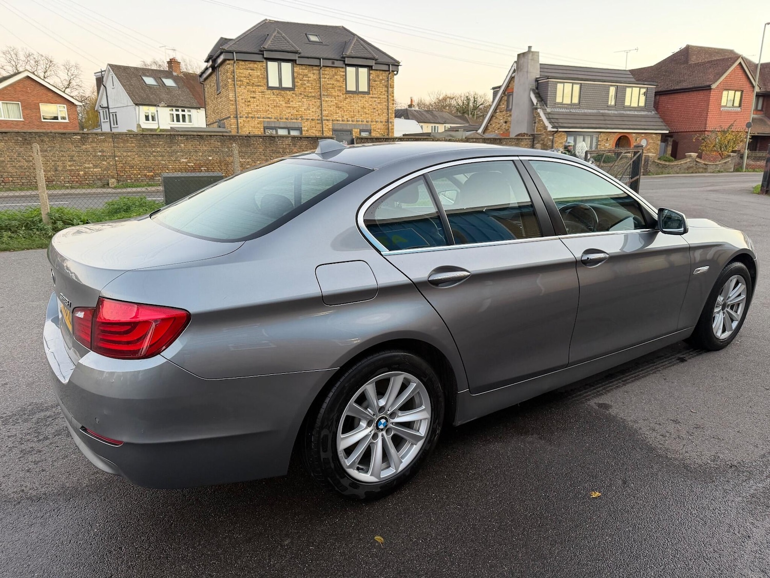 Used BMW 5 Series 2010 for sale - 76913620: Photo 2