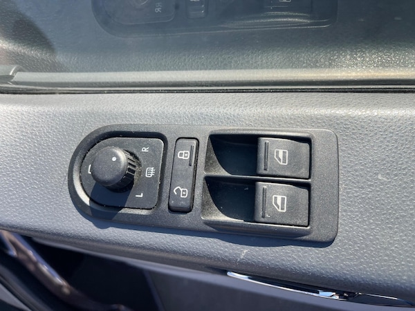 Used Volkswagen Caravelle 2013 for sale - 75614399: Photo 48