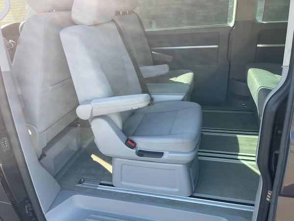 Used Volkswagen Caravelle 2013 for sale - 75614399: Photo 6