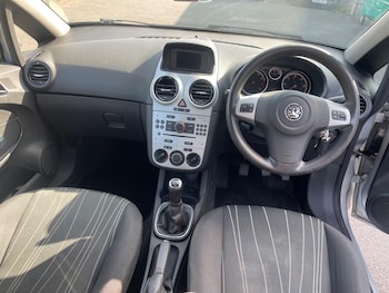 Used Vauxhall Corsa 2009 for sale - 75539927: Photo