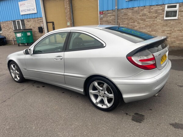 Used Mercedes-Benz C-Class 2007 for sale - 76239111: Photo 12