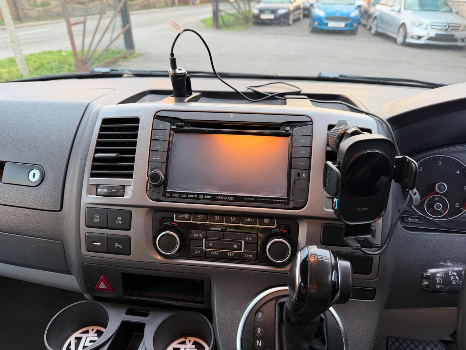 Used Volkswagen Caravelle 2013 for sale - 77440739: Photo 33