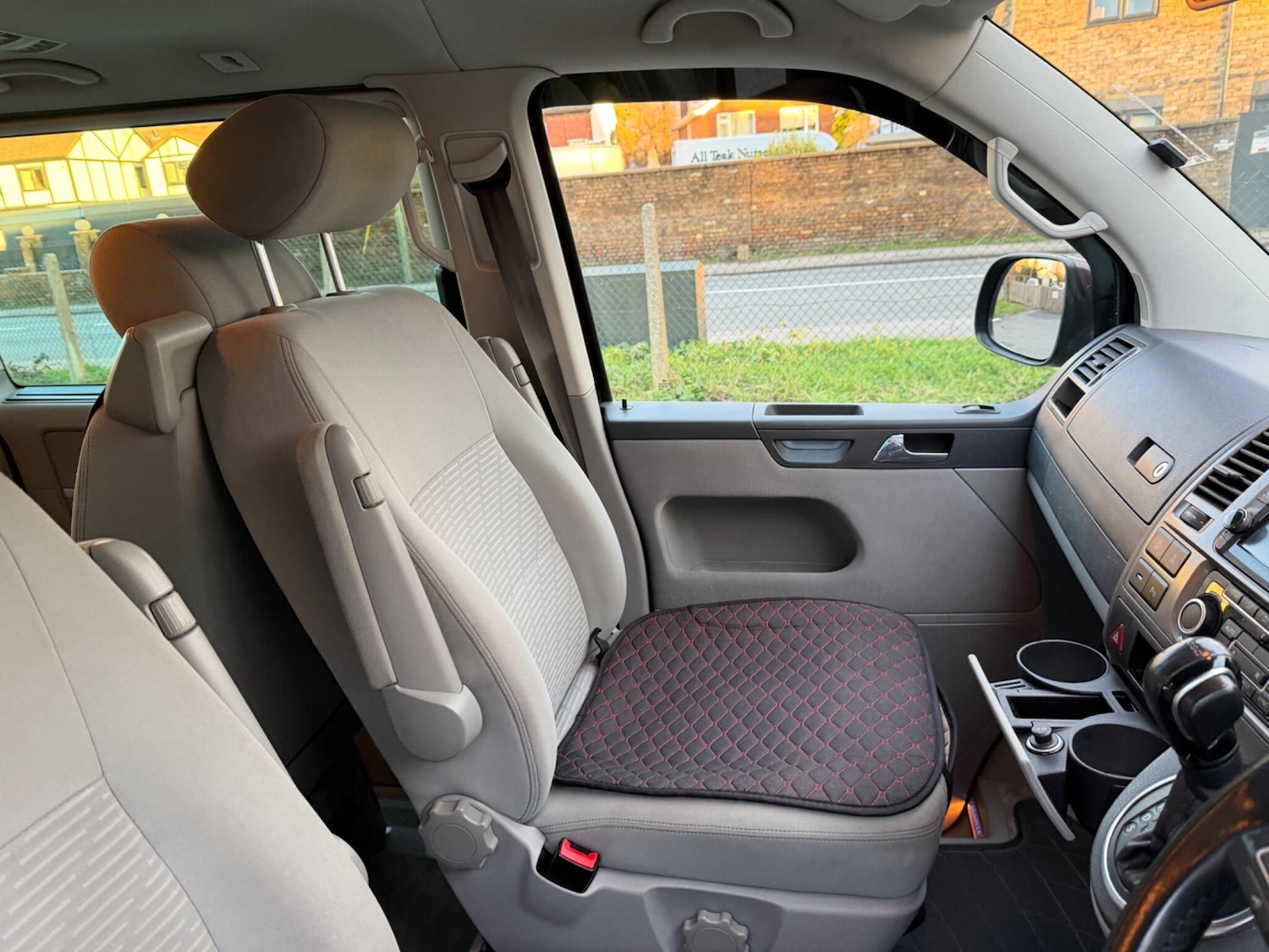 Used Volkswagen Caravelle 2013 for sale - 77440739: Photo 35