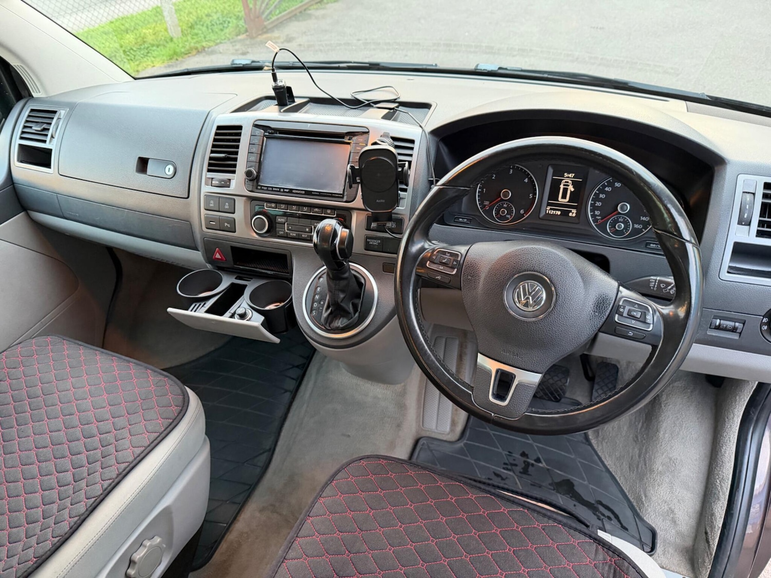 Used Volkswagen Caravelle 2013 for sale - 77440739: Photo 4