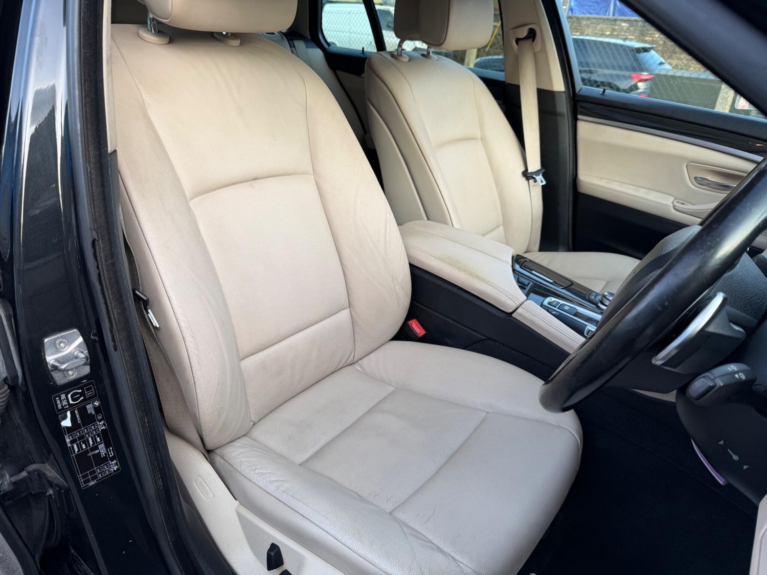 Used BMW 5 Series 2011 for sale - 77574231: Photo 30