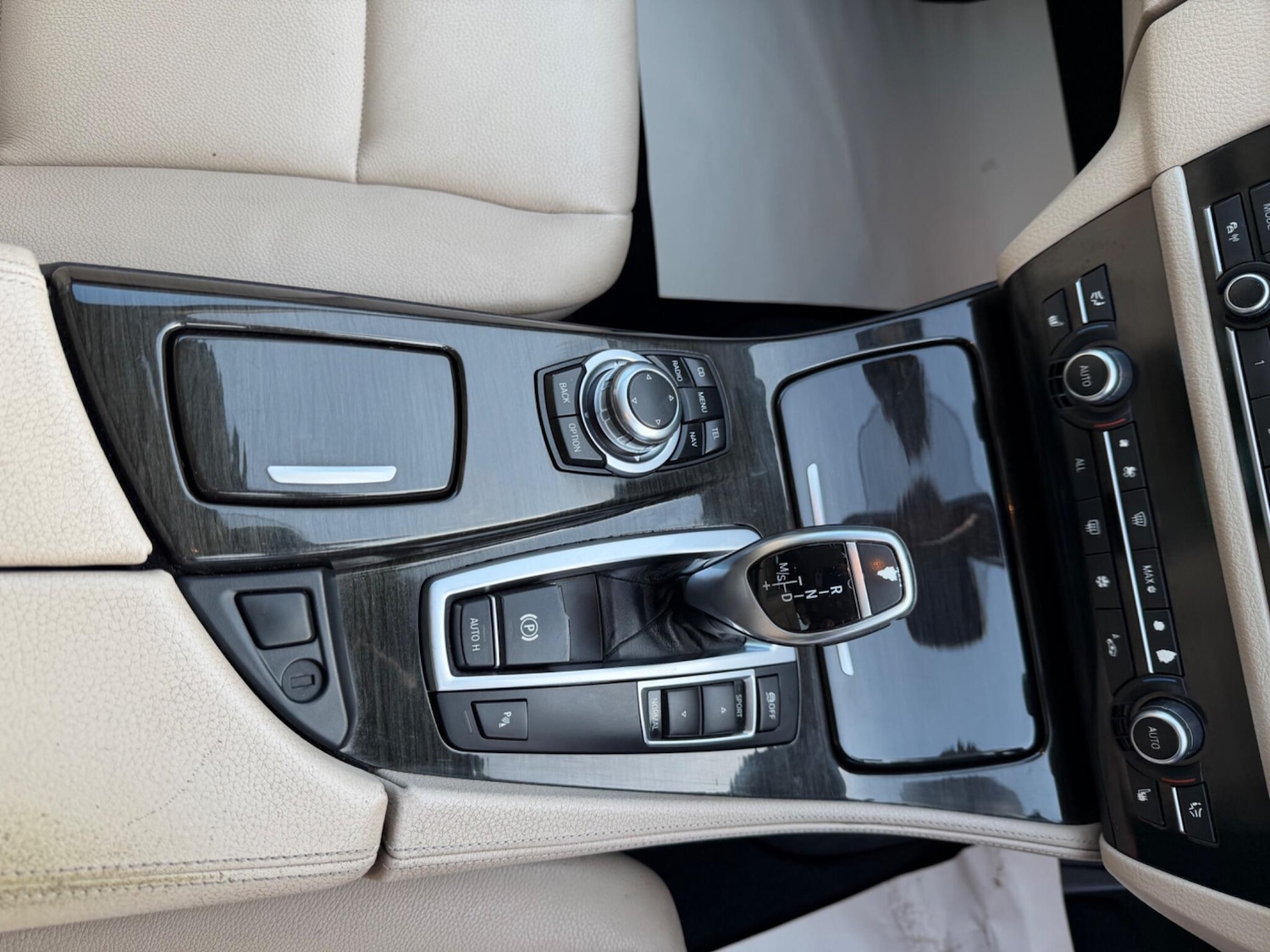 Used BMW 5 Series 2011 for sale - 77574231: Photo 44