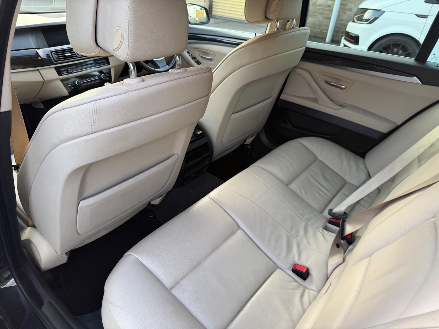 Used BMW 5 Series 2011 for sale - 77574231: Photo 5