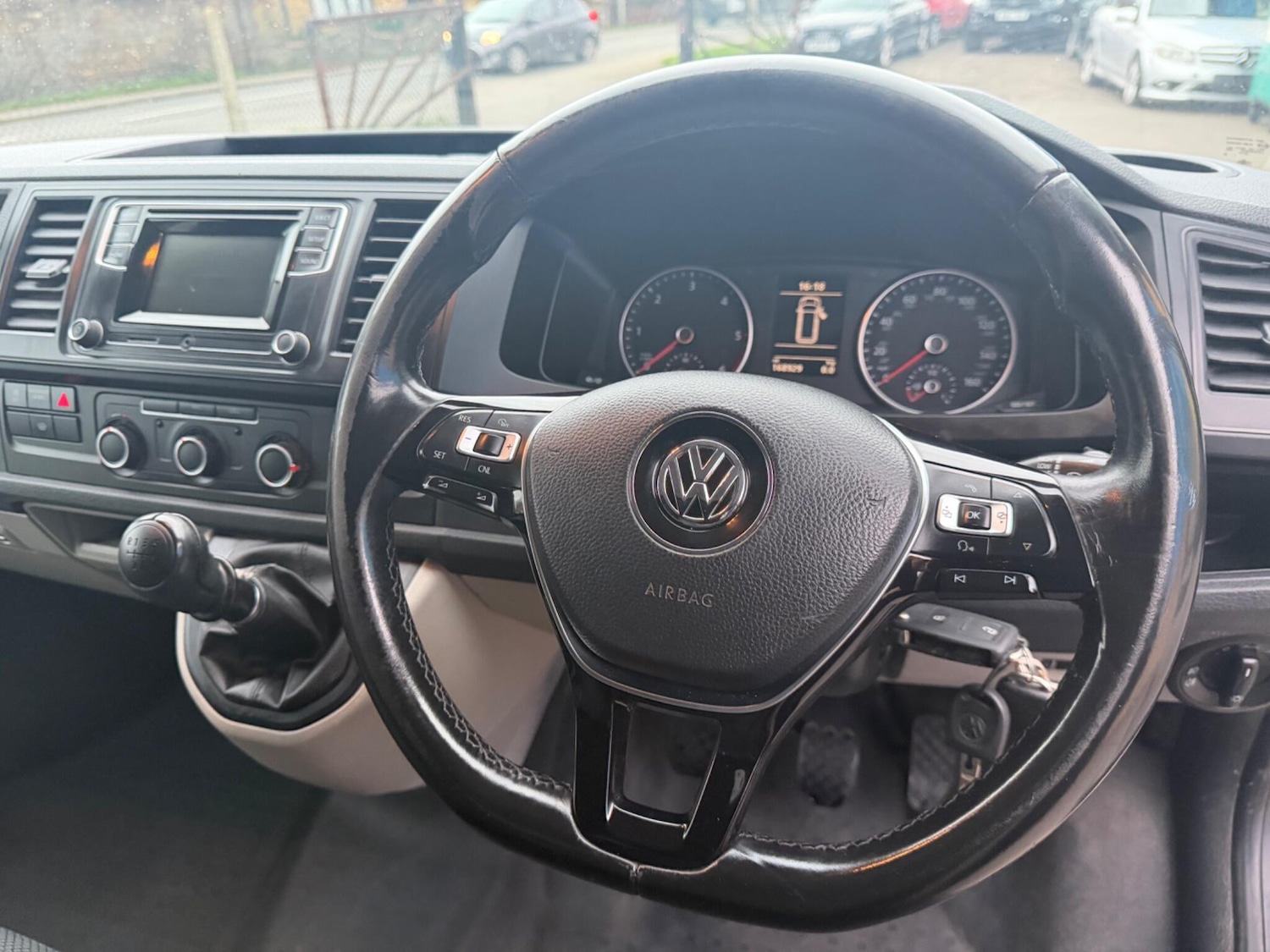 Used Volkswagen Transporter 2016 for sale - 77645912: Photo 29