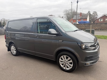 Used Volkswagen Transporter 2016 for sale - 77645912: Photo