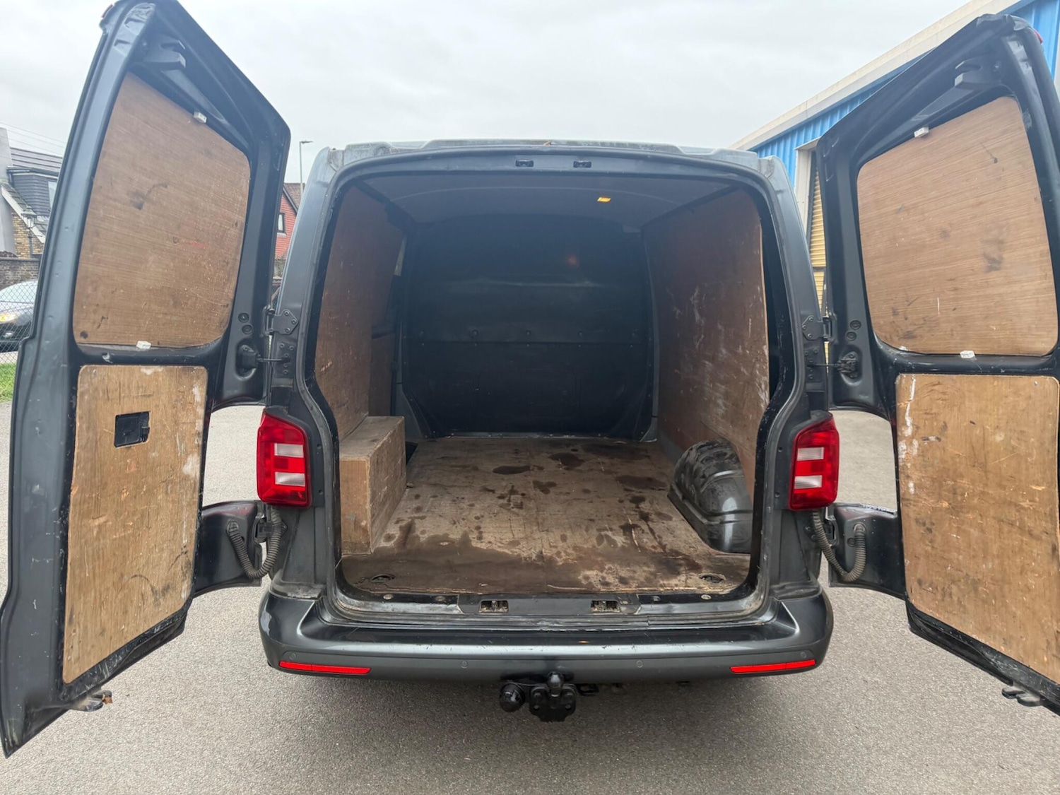 Used Volkswagen Transporter 2016 for sale - 77645912: Photo 40