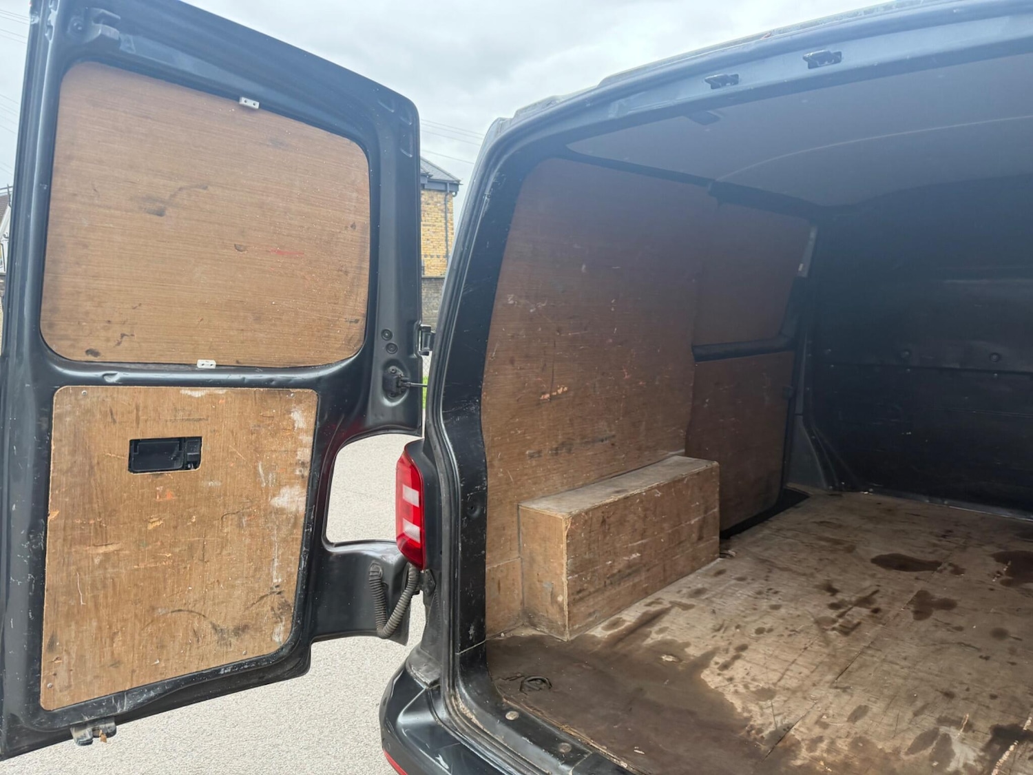 Used Volkswagen Transporter 2016 for sale - 77645912: Photo 42