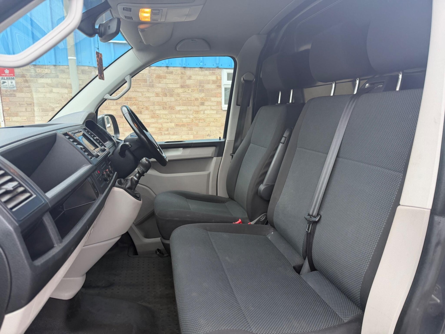 Used Volkswagen Transporter 2016 for sale - 77645912: Photo 5