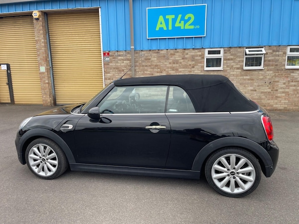 Used MINI Convertible 2016 for sale - 75609041: Photo 12