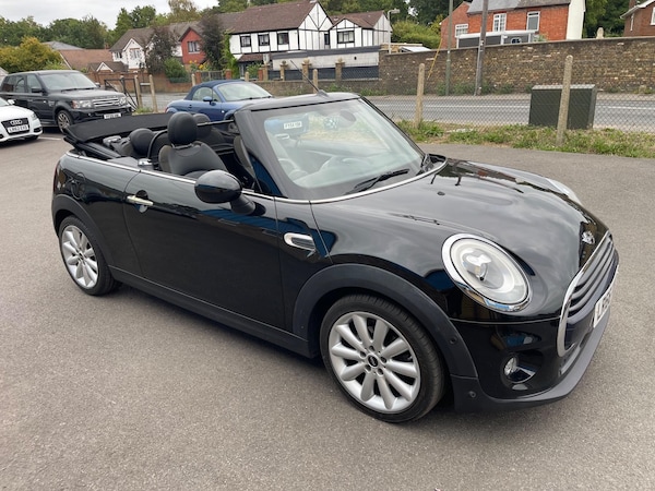 Used MINI Convertible 2016 for sale - 75609041: Photo 24