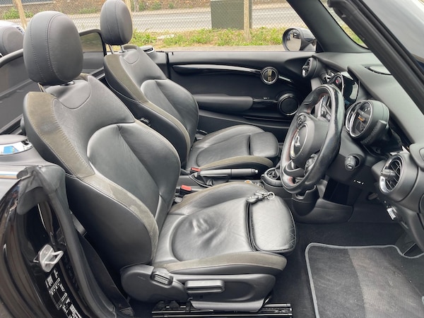 Used MINI Convertible 2016 for sale - 75609041: Photo 29