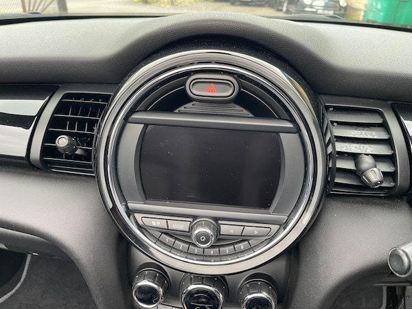 Used MINI Convertible 2016 for sale - 75609041: Photo 37