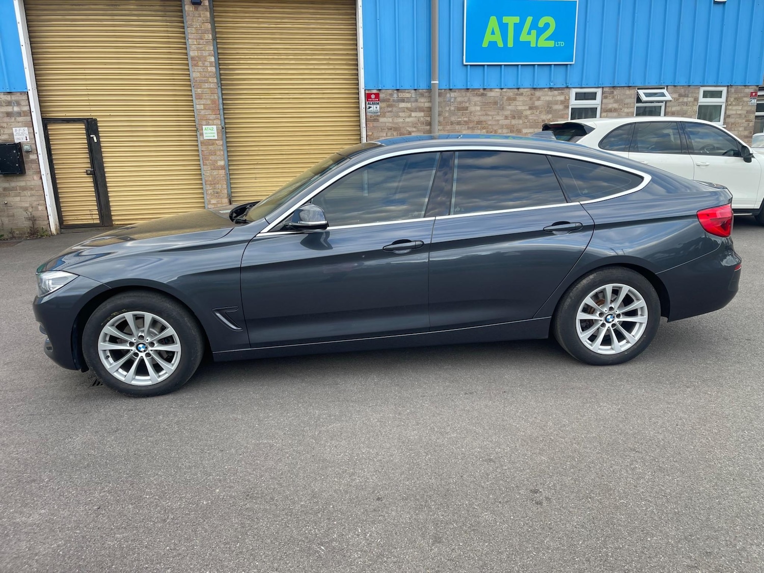 Used BMW 3 Series 2023 for sale - 76660358: Photo 10