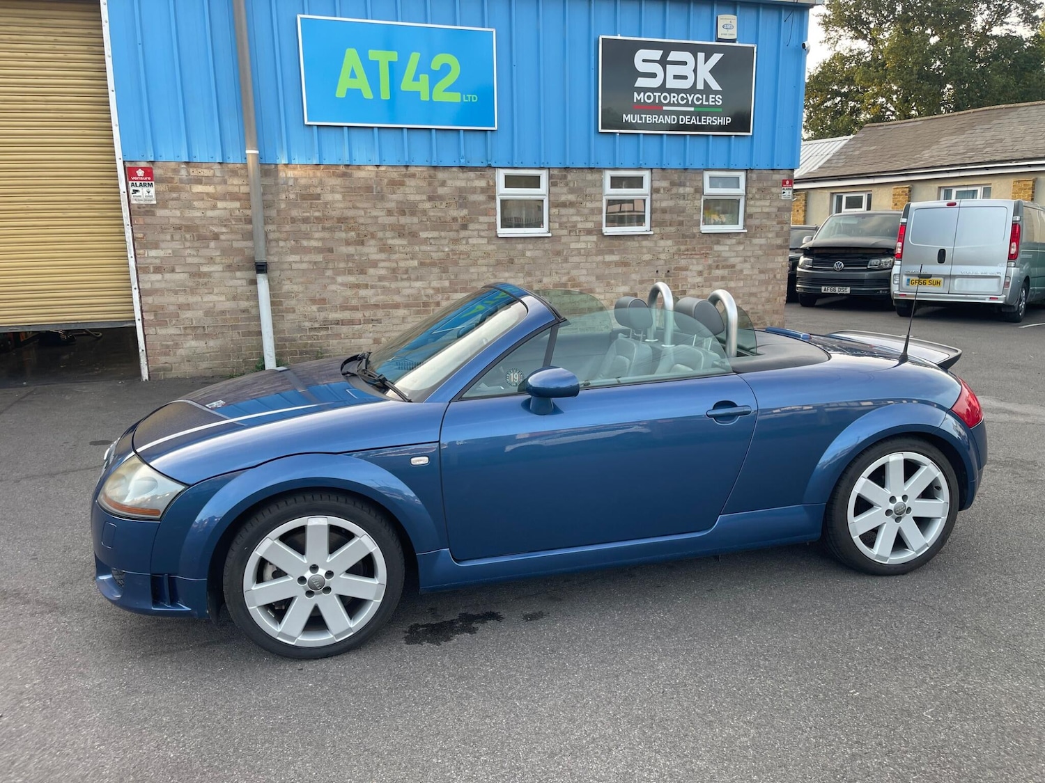 Used Audi TT 2004 for sale - 76660357: Photo 1