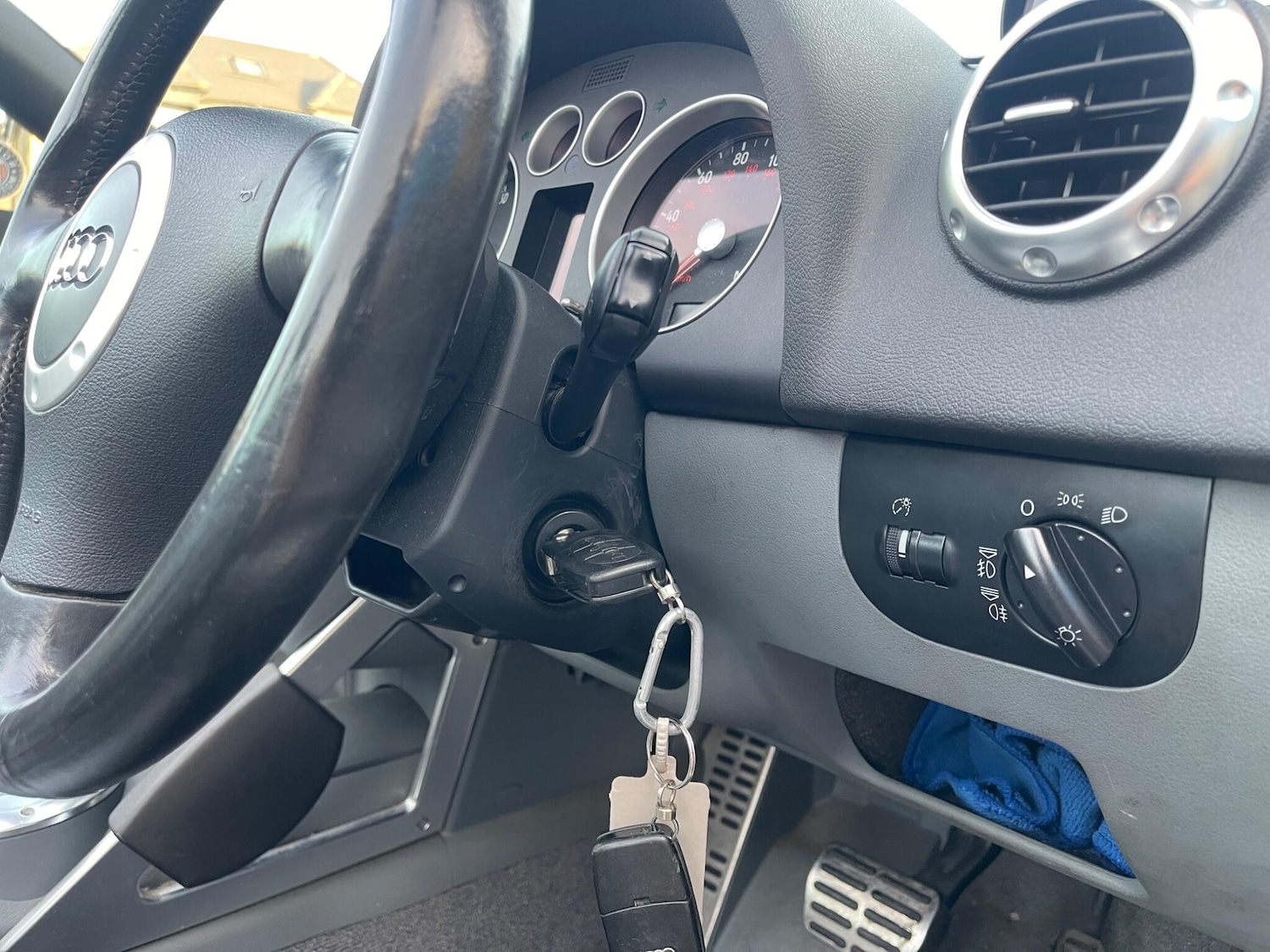 Used Audi TT 2004 for sale - 76660357: Photo 38