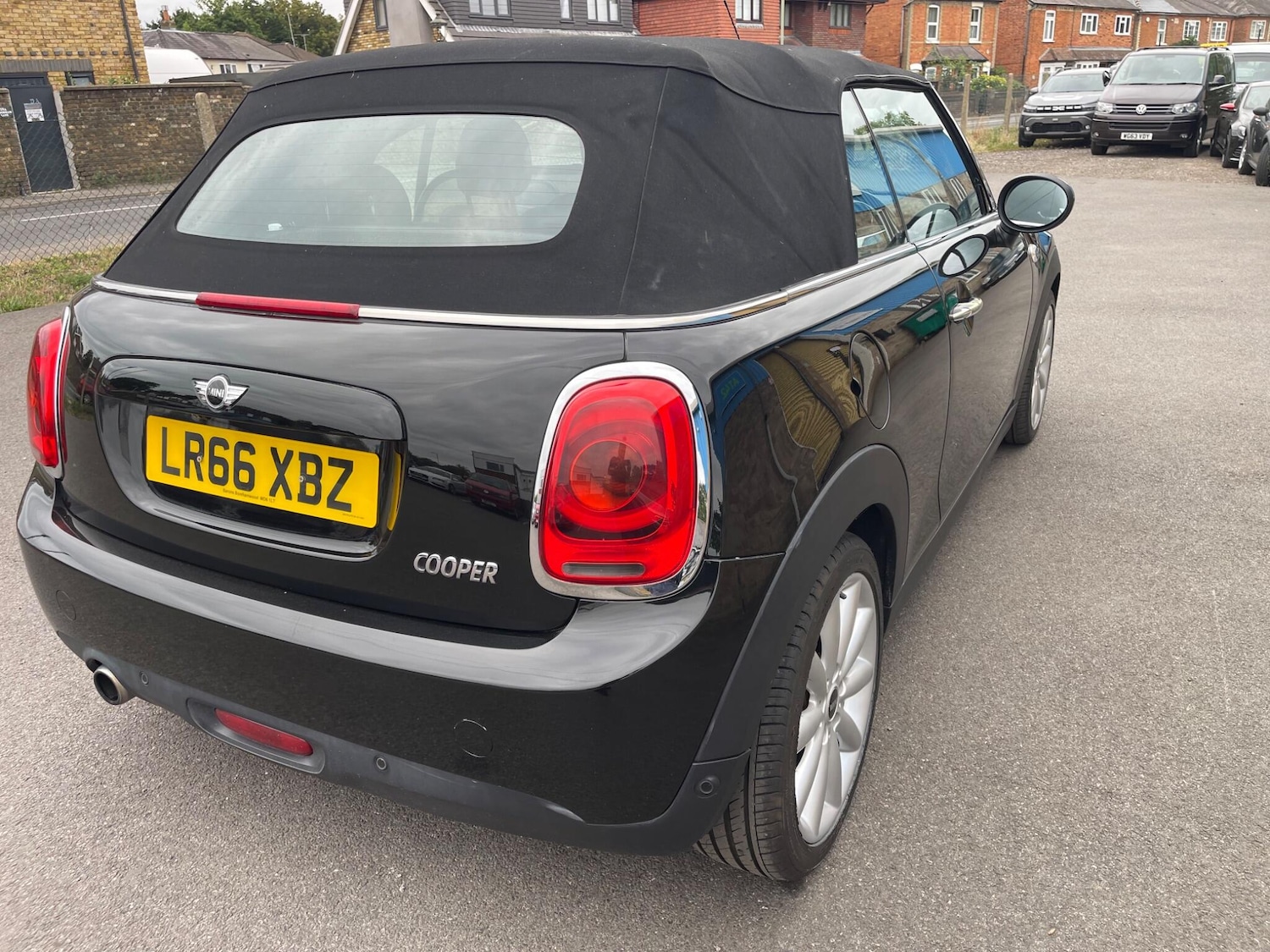 Used MINI Convertible 2016 for sale - 76660359: Photo 18