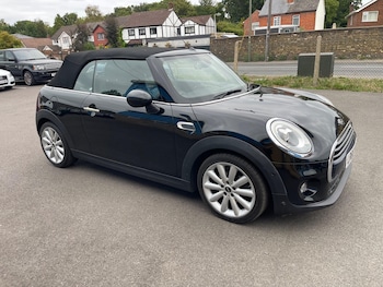 Used MINI Convertible 2016 for sale - 76660359: Photo