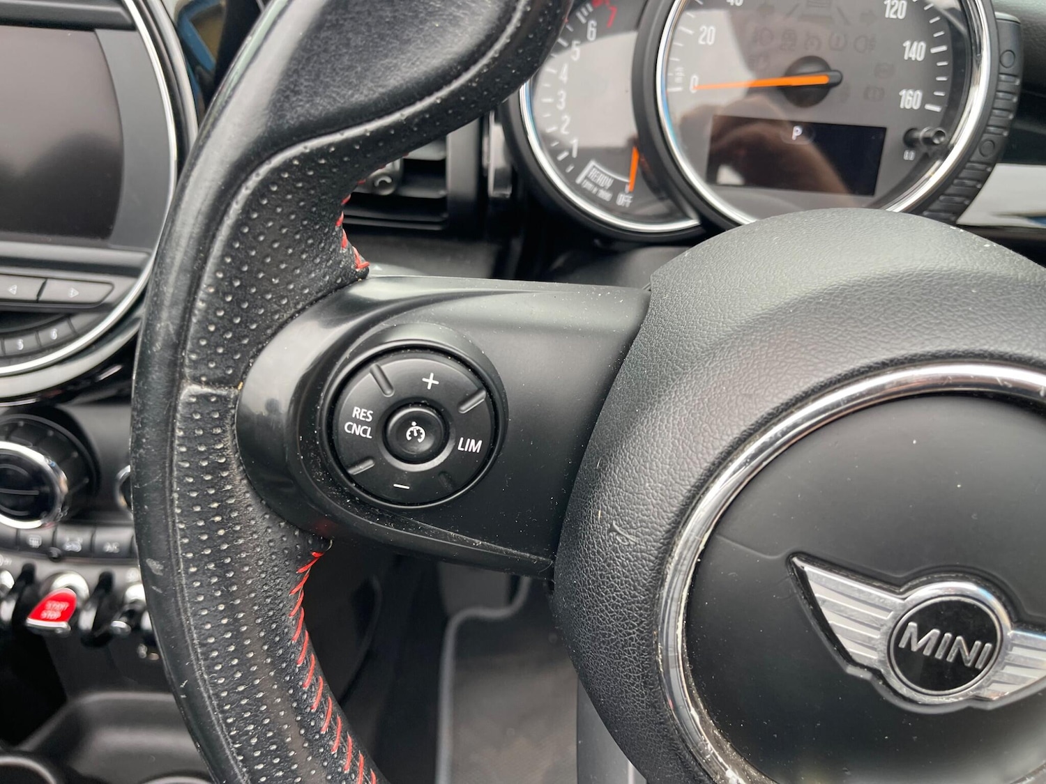 Used MINI Convertible 2016 for sale - 76660359: Photo 34