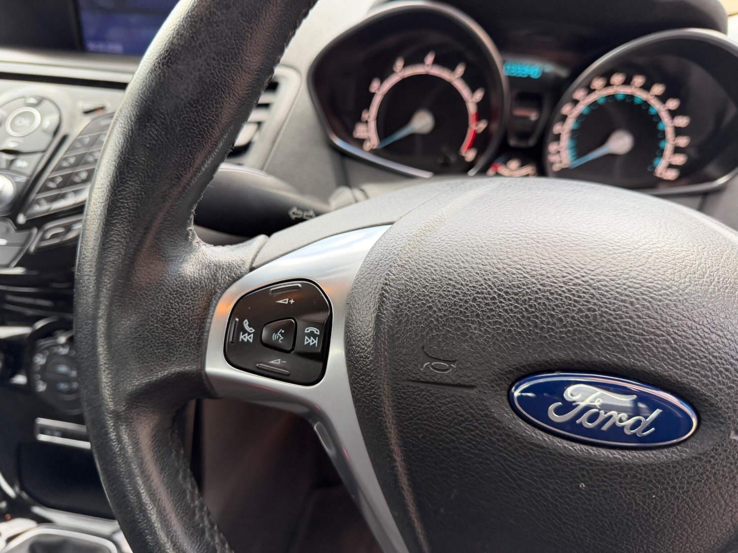 Used Ford Fiesta 2016 for sale - 78072403: Photo 34