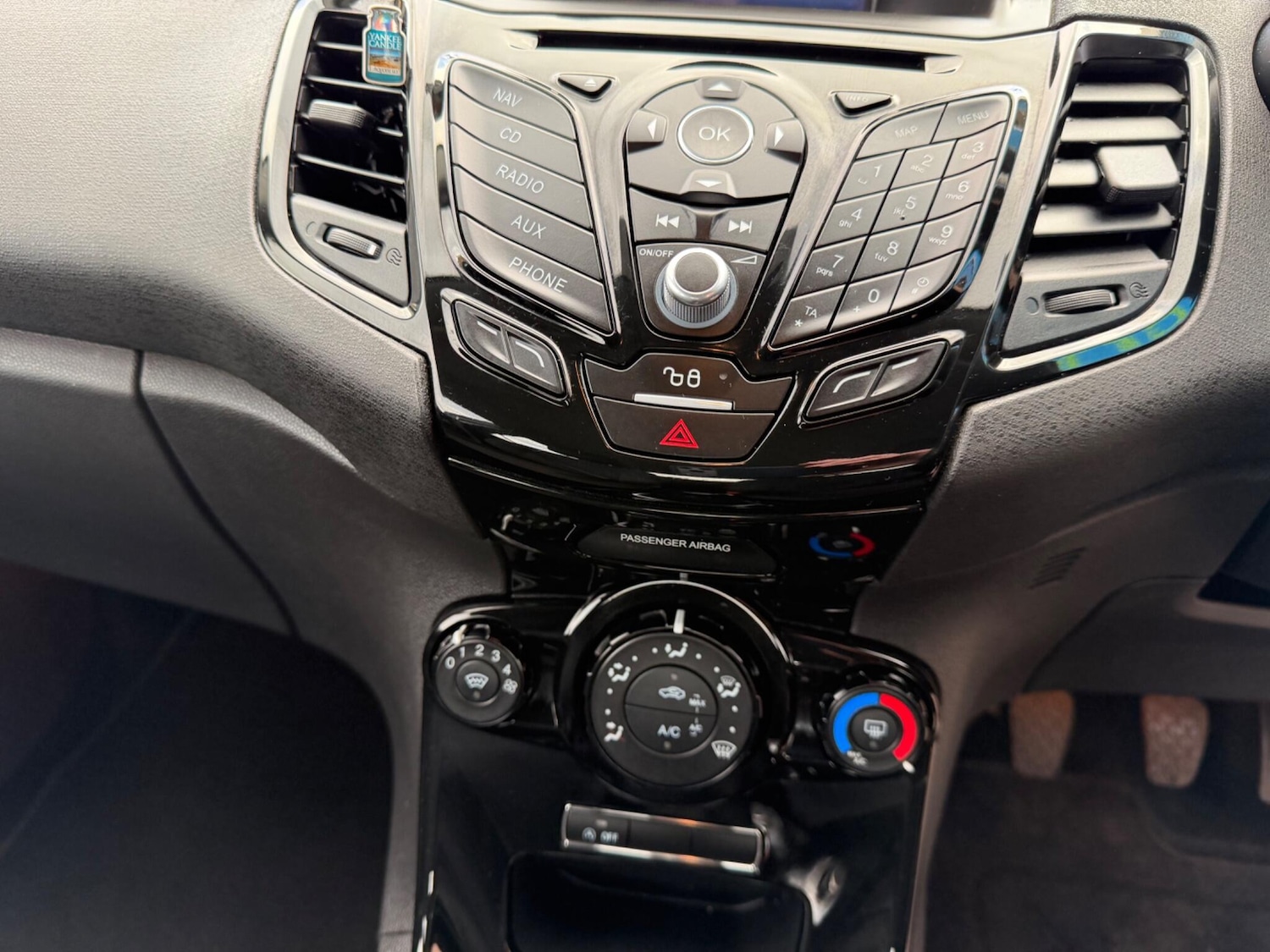 Used Ford Fiesta 2016 for sale - 78072403: Photo 38