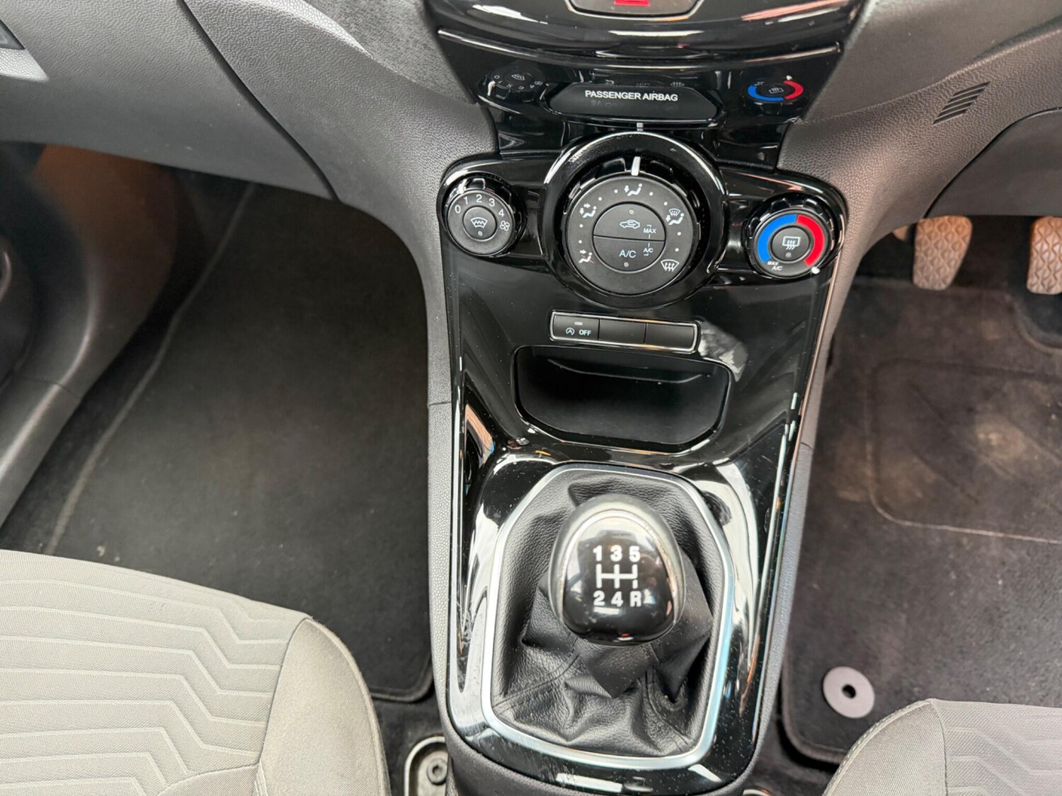 Used Ford Fiesta 2016 for sale - 78072403: Photo 39