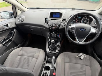 Used Ford Fiesta 2016 for sale - 78072403: Photo
