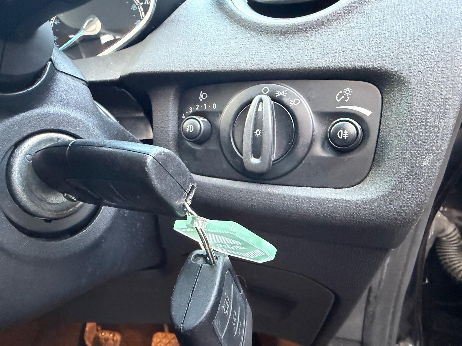 Used Ford Fiesta 2014 for sale - 76855822: Photo 34