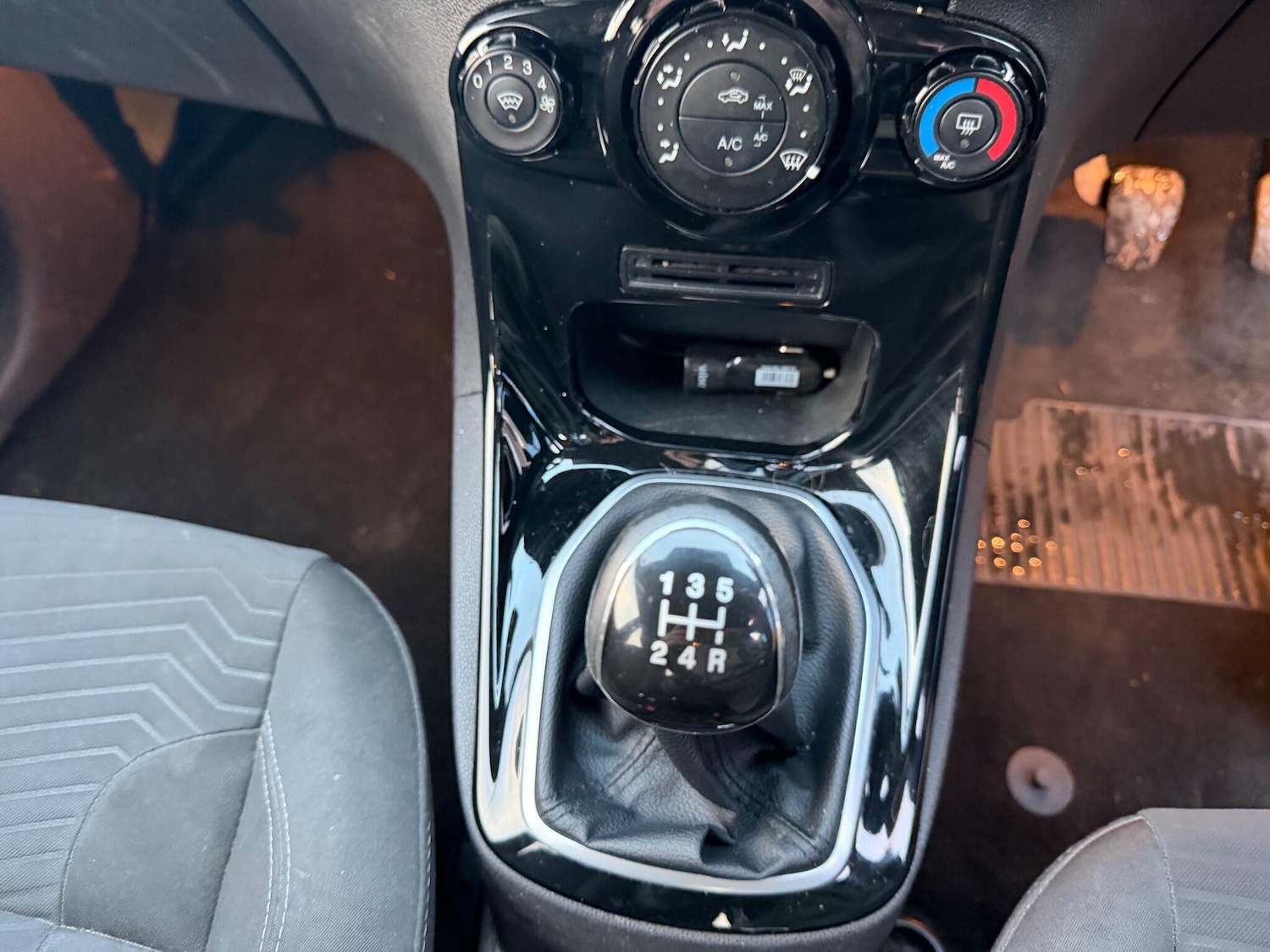 Used Ford Fiesta 2014 for sale - 76855822: Photo 37