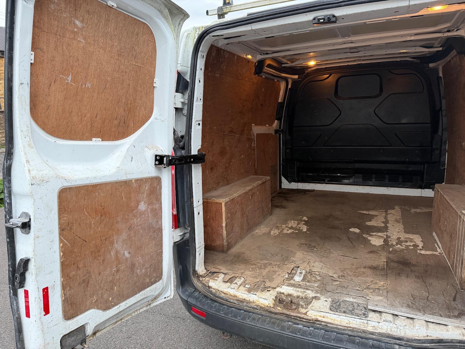 Used Ford Transit Custom 2017 for sale - 76660360: Photo 23