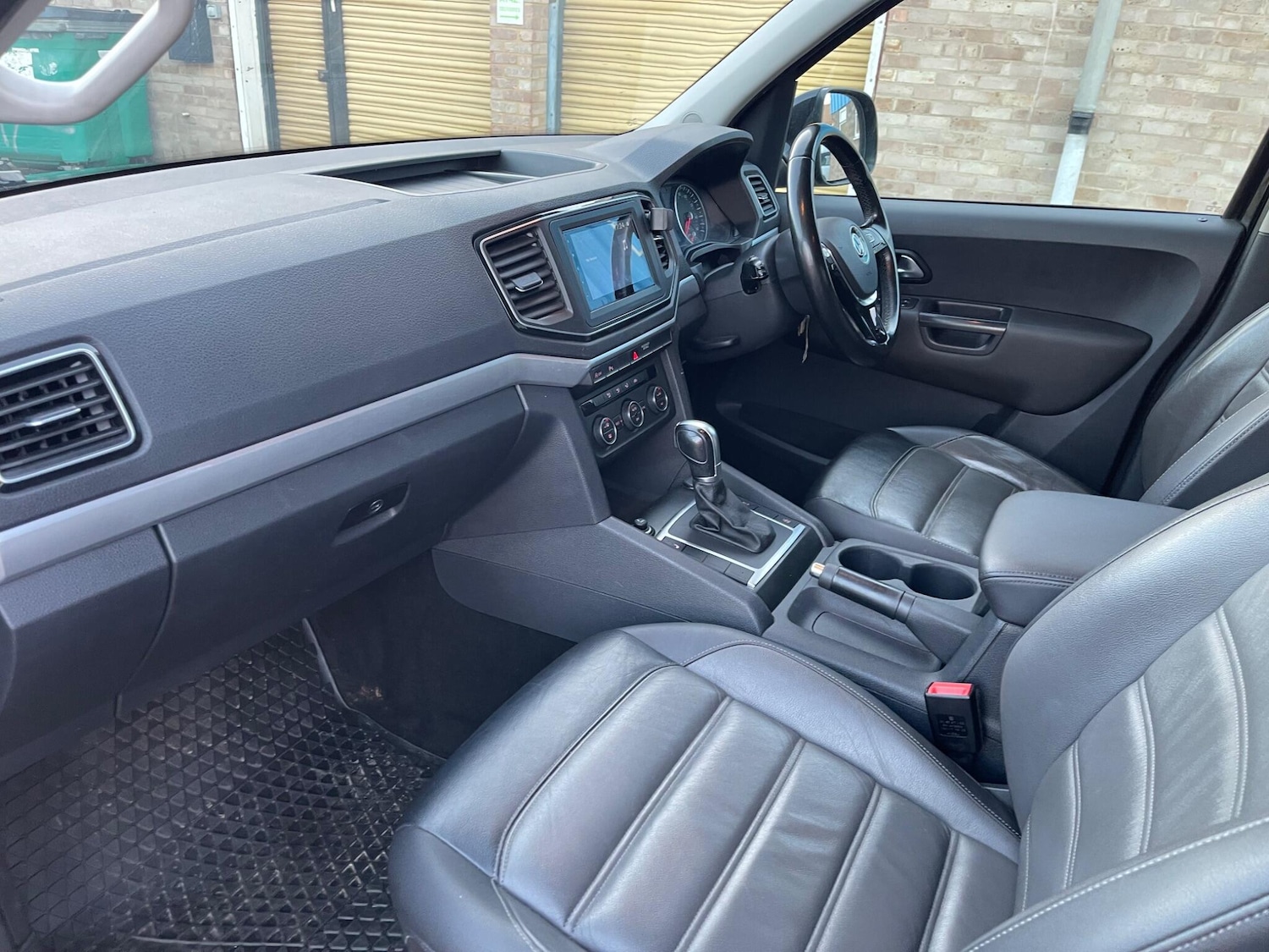 Used Volkswagen Amarok 2017 for sale - 76660363: Photo 26