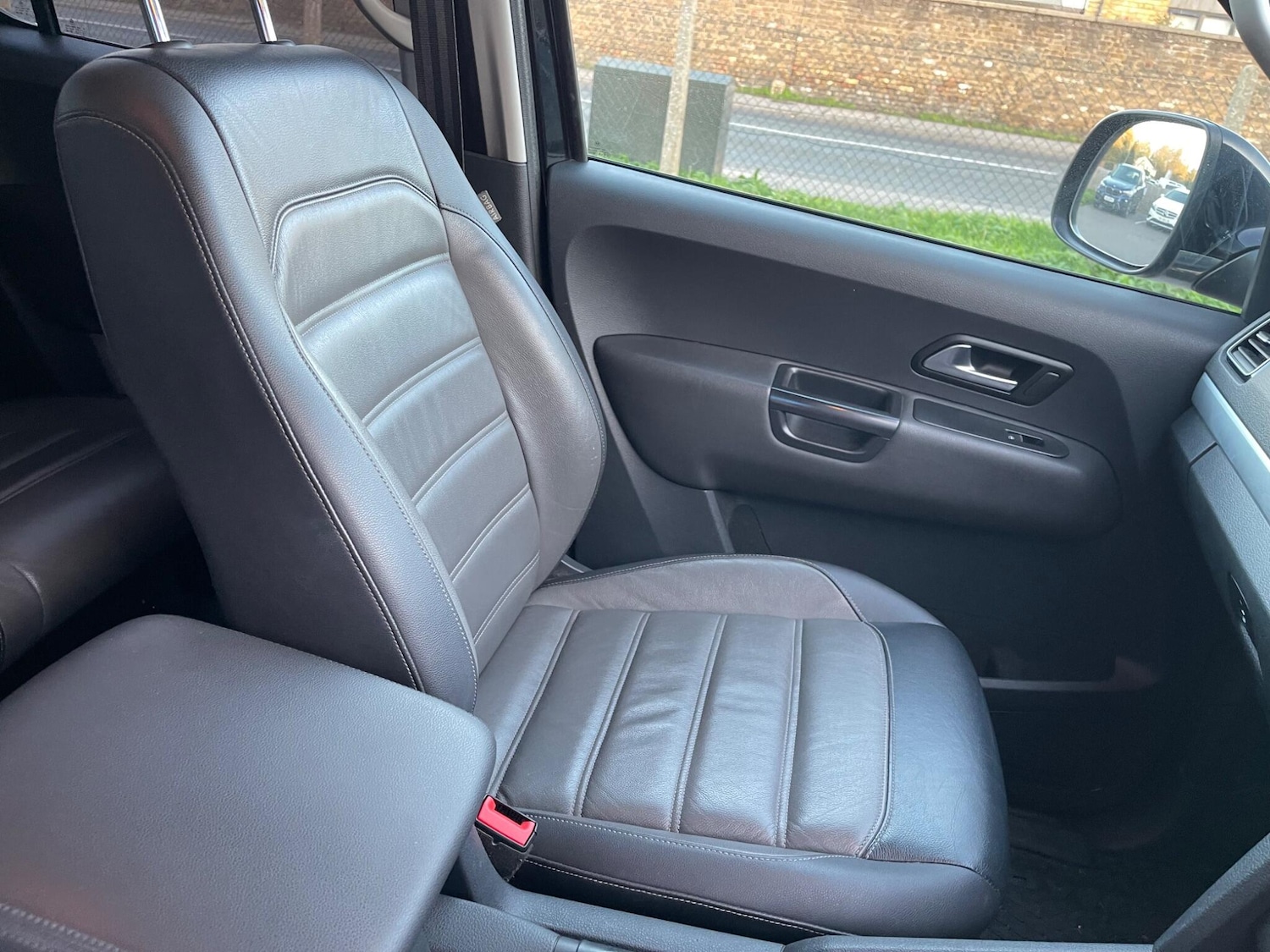 Used Volkswagen Amarok 2017 for sale - 76660363: Photo 32