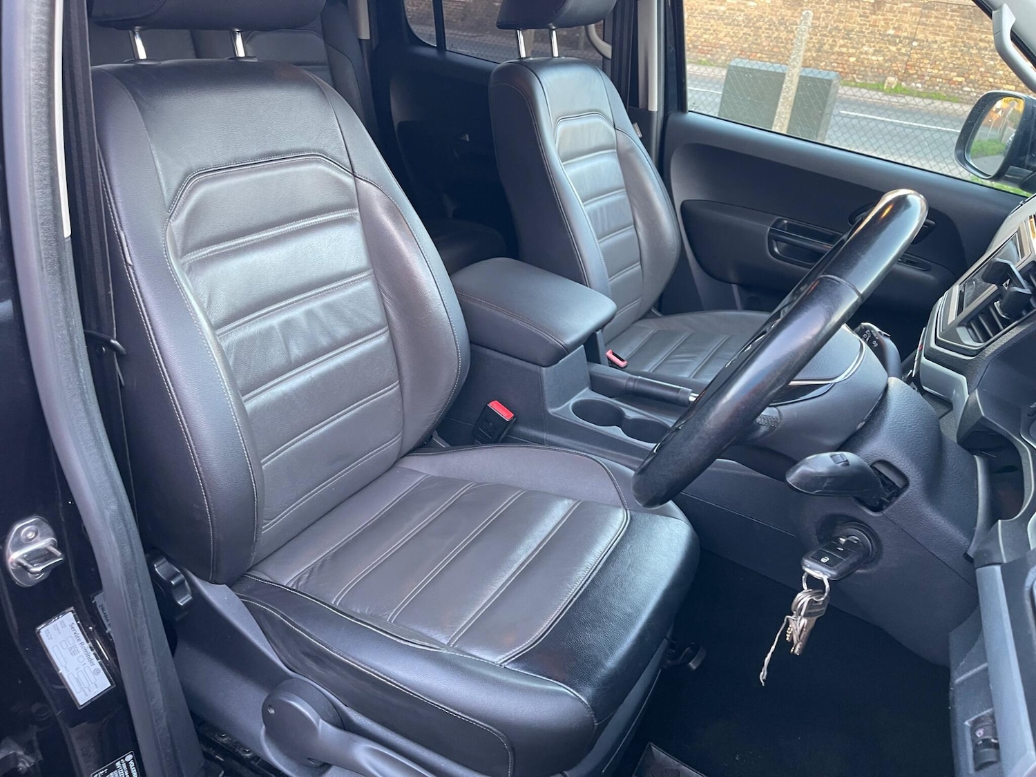 Used Volkswagen Amarok 2017 for sale - 76660363: Photo 4