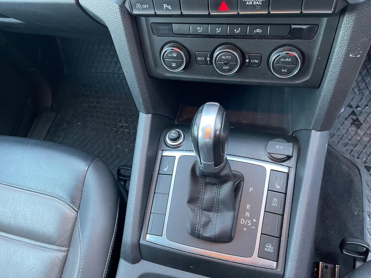 Used Volkswagen Amarok 2017 for sale - 76660363: Photo 42