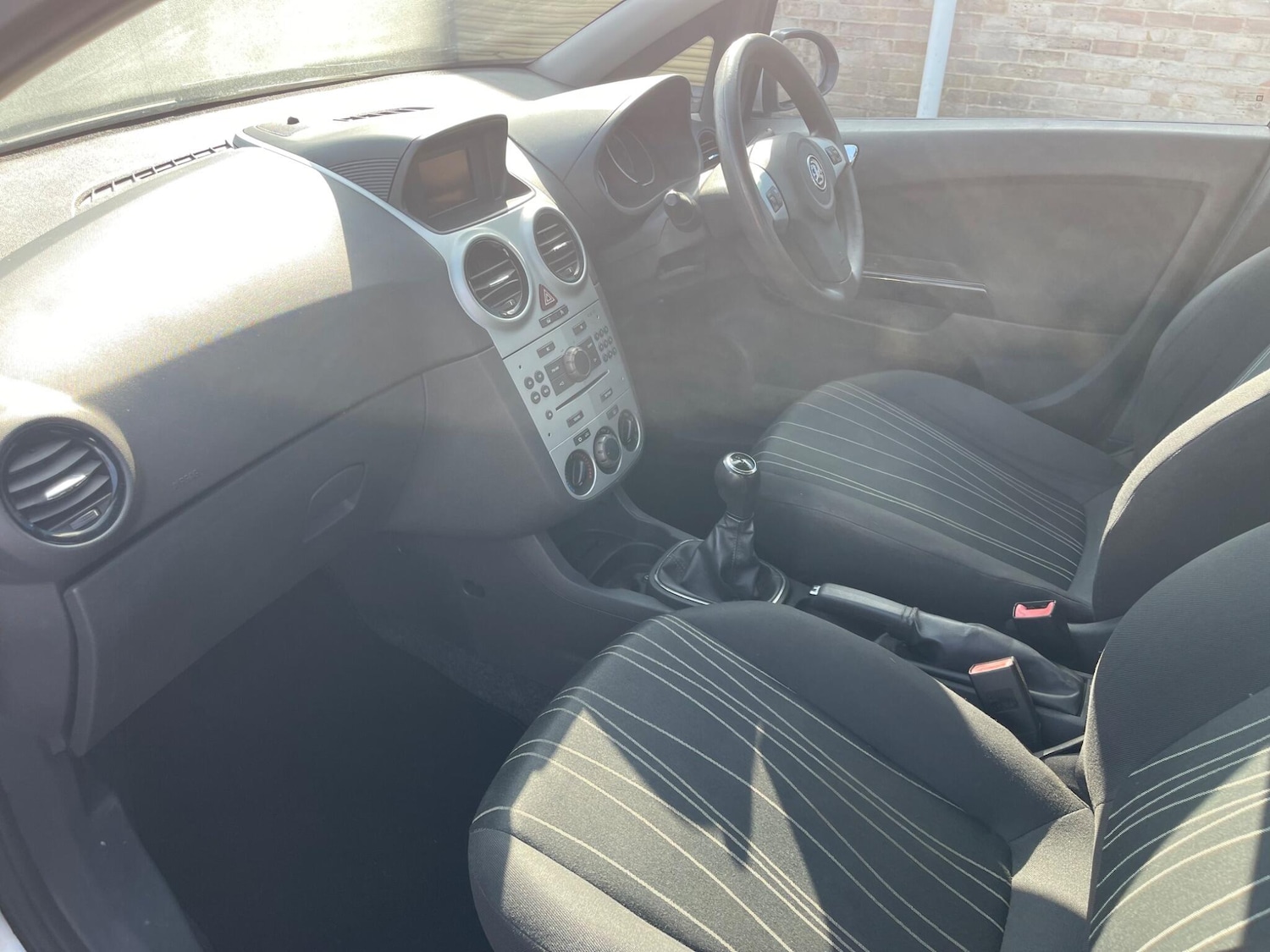 Used Vauxhall Corsa 2009 for sale - 76457410: Photo 24