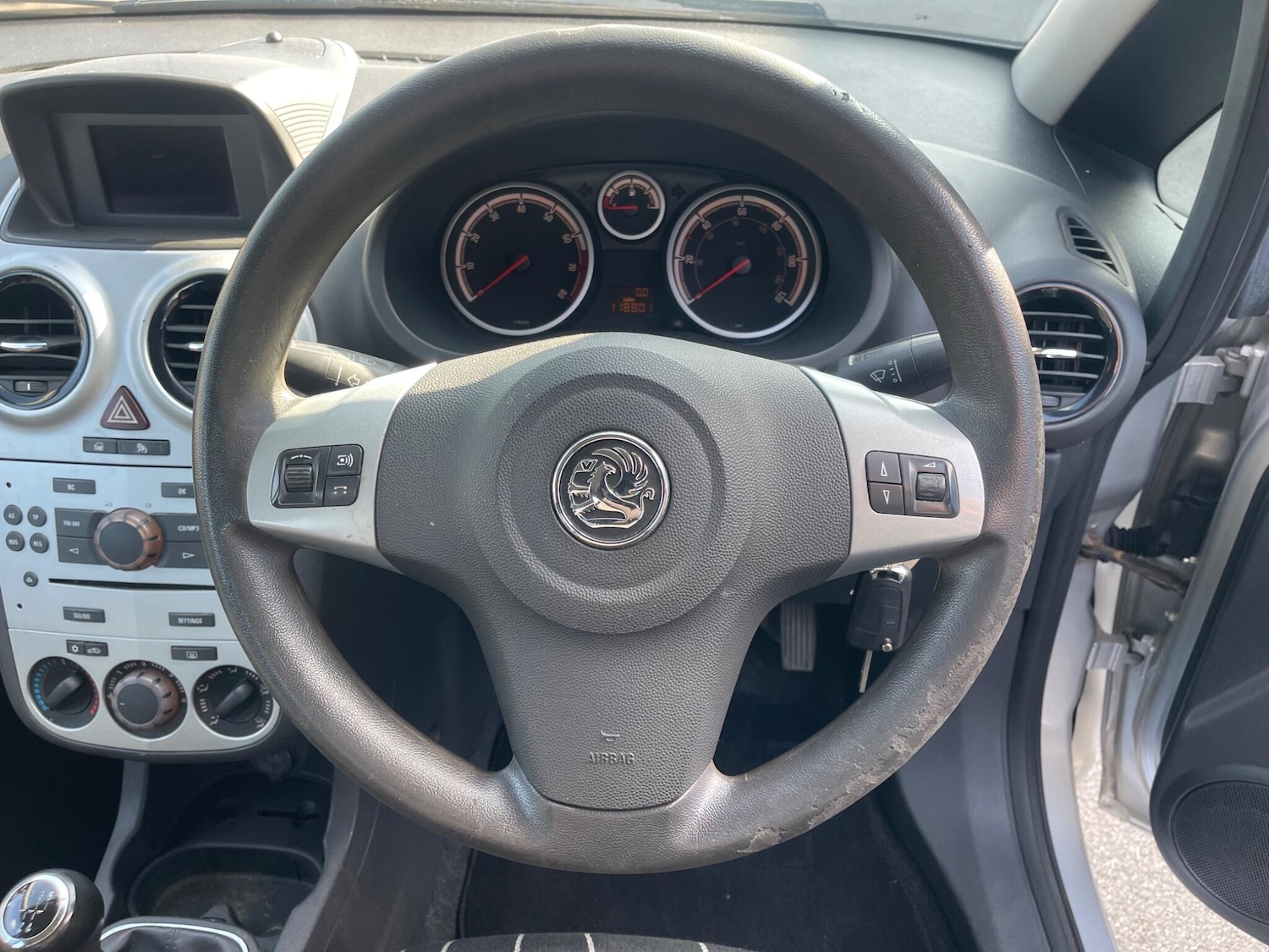 Used Vauxhall Corsa 2009 for sale - 76457410: Photo 29