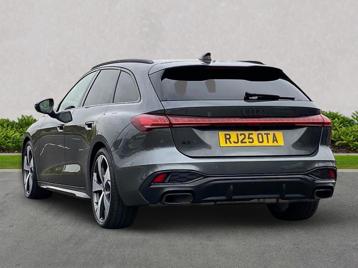 Used Audi A5 2025 for sale - 76300768: Photo 2