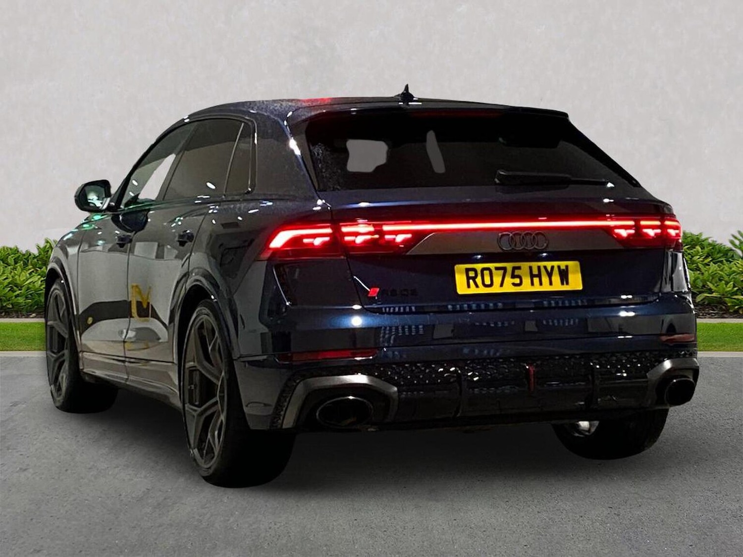 Used Audi RS Q8 2025 for sale - 77901712: Photo 2