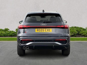 Used Audi Q5 2025 for sale - 75437640: Photo