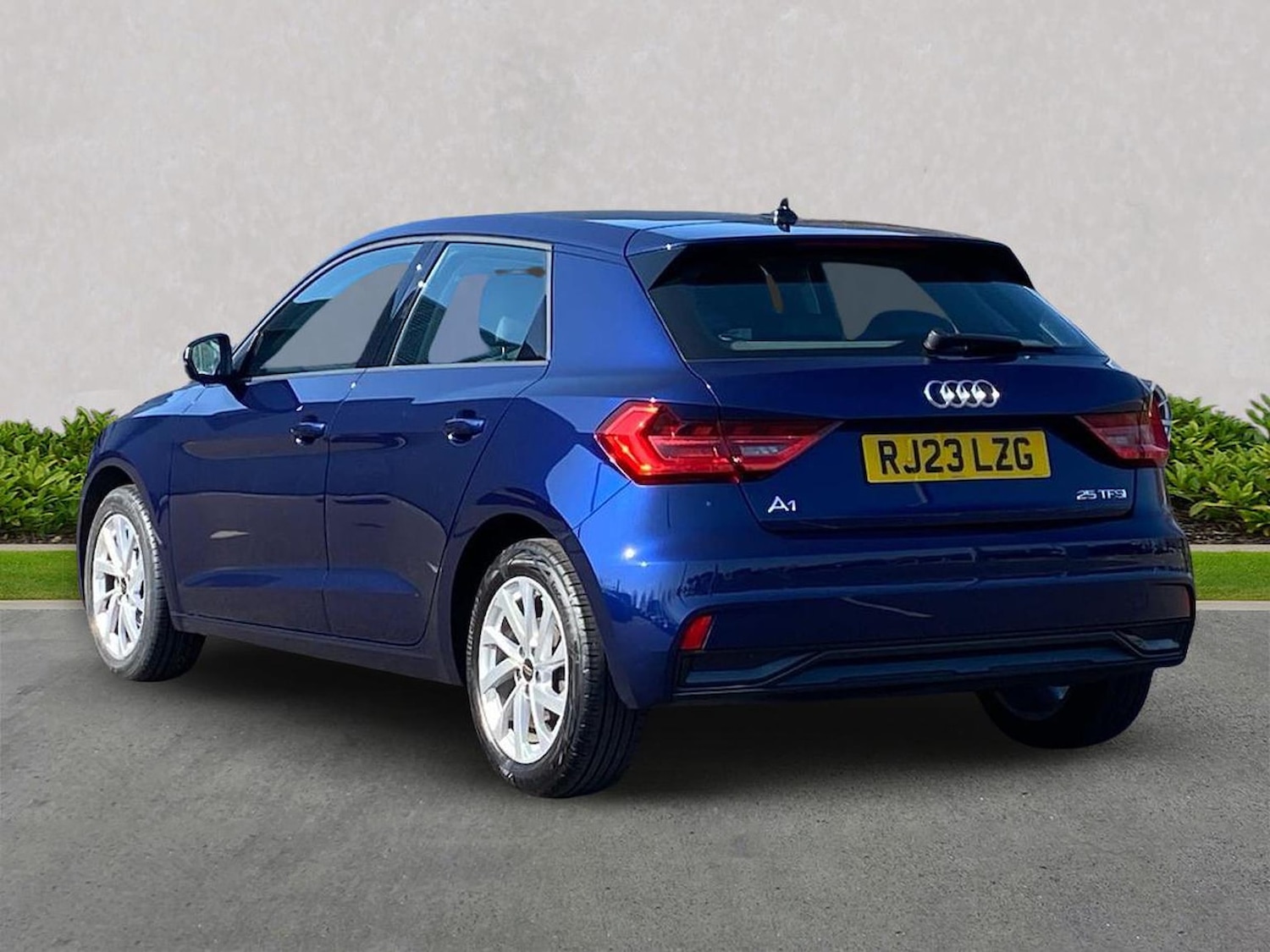 Used Audi A1 2023 for sale - 78192373: Photo 2