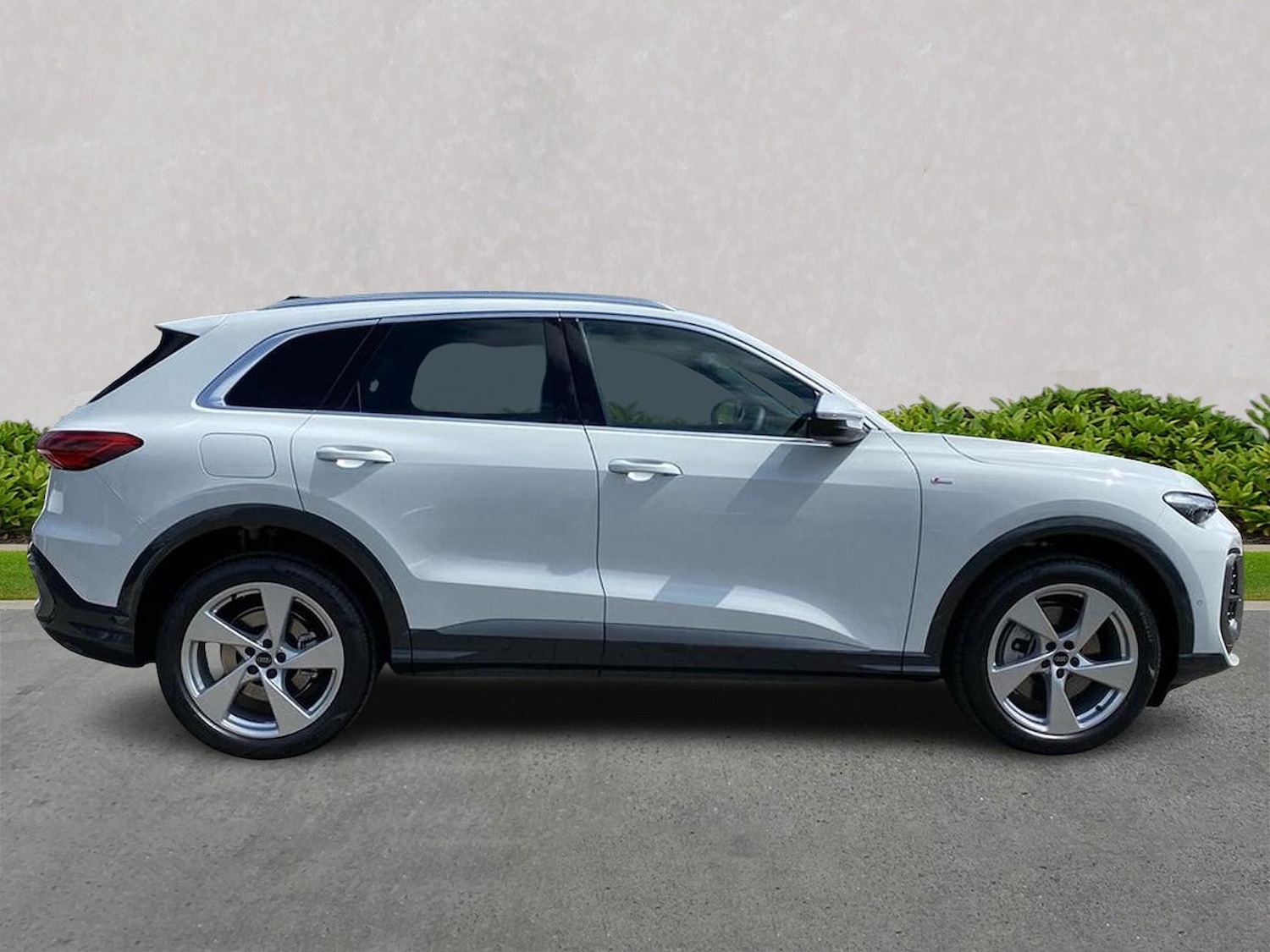 Used Audi Q5 2025 for sale - 77487941: Photo 3