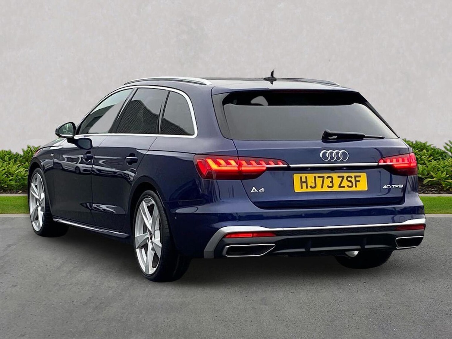 Used Audi A4 2023 for sale - 77813366: Photo 2