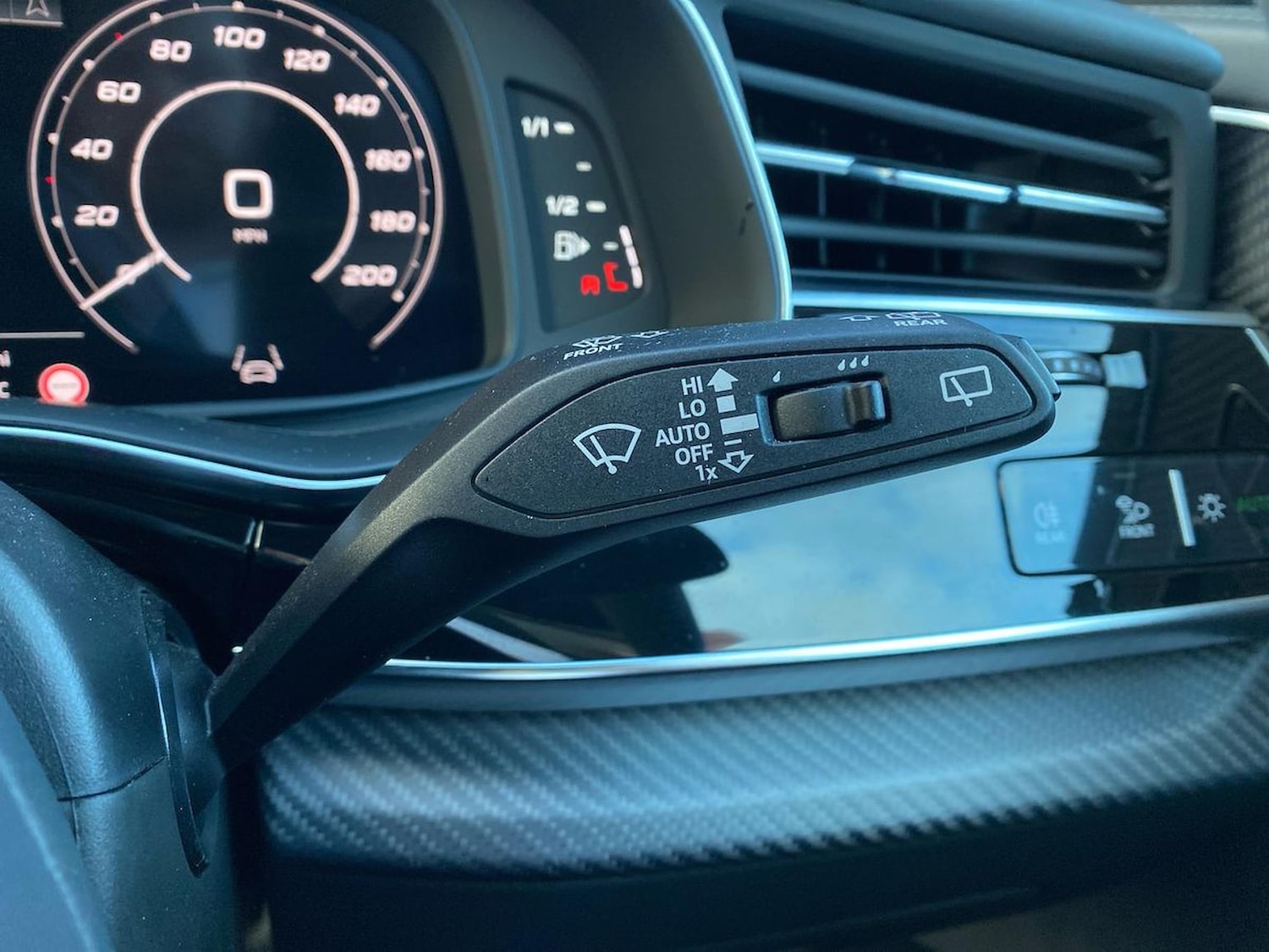 Used Audi RS Q8 2024 for sale - 76748401: Photo 28