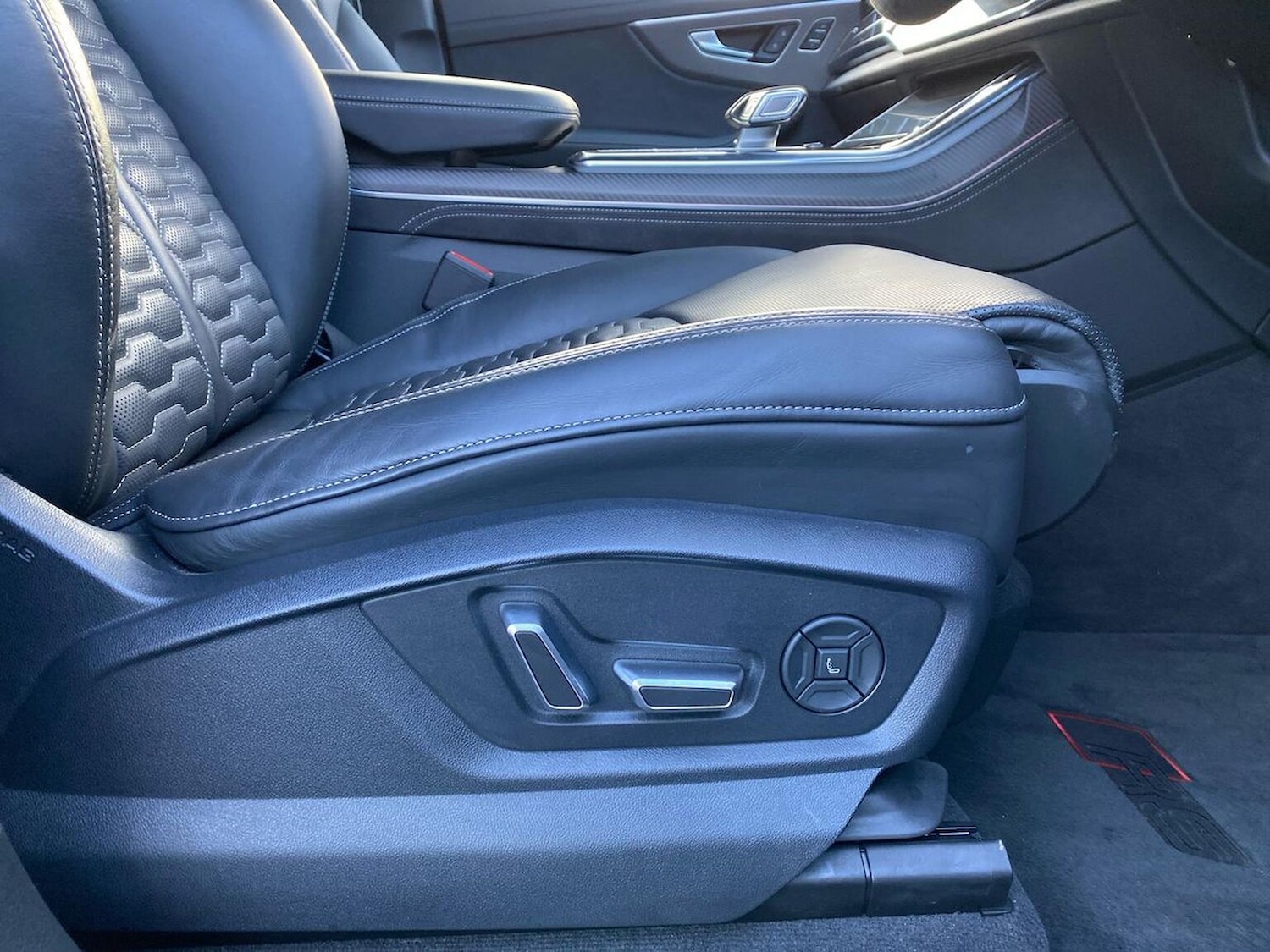 Used Audi RS Q8 2024 for sale - 76748401: Photo 30