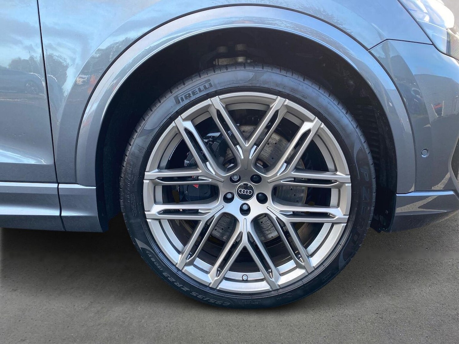 Used Audi RS Q8 2024 for sale - 76748401: Photo 6