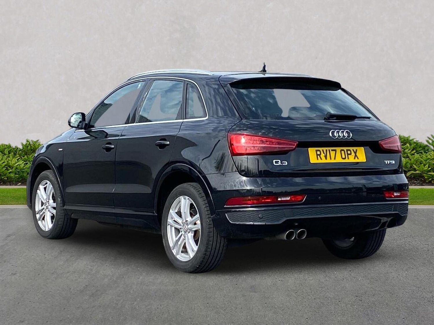 Used Audi Q3 2017 for sale - 78191157: Photo 2