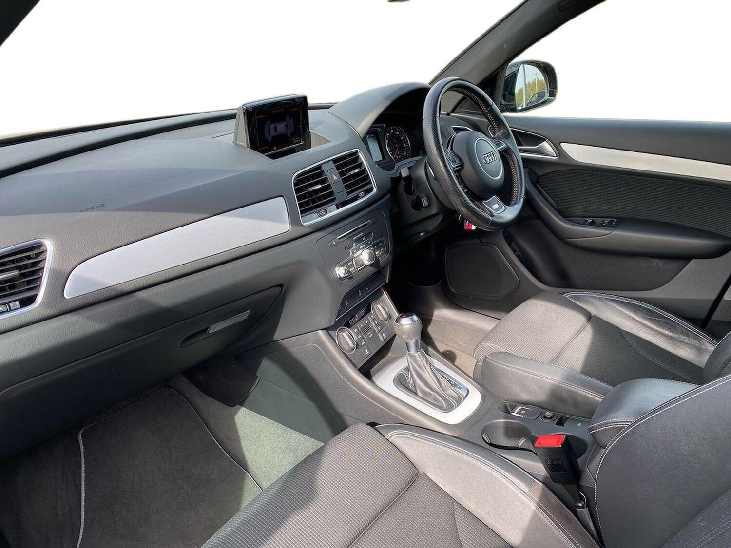 Used Audi Q3 2017 for sale - 78191157: Photo 9